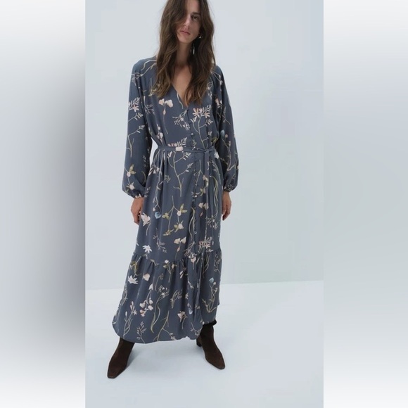 H&M Tie Belt Crepe Dress Gray Floral Long Button Present Sleeve Woman’s Size S - Picture 8 of 15